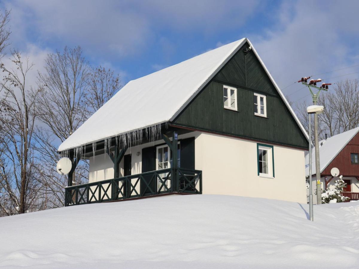 Holiday Home Holiday Hill 47 By Interhome Cista  エクステリア 写真