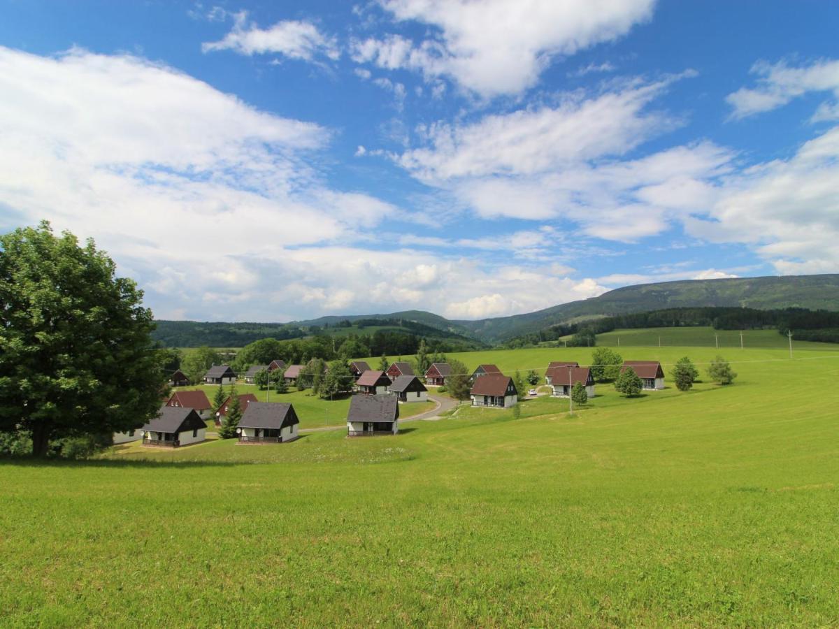 Holiday Home Holiday Hill 47 By Interhome Cista  エクステリア 写真